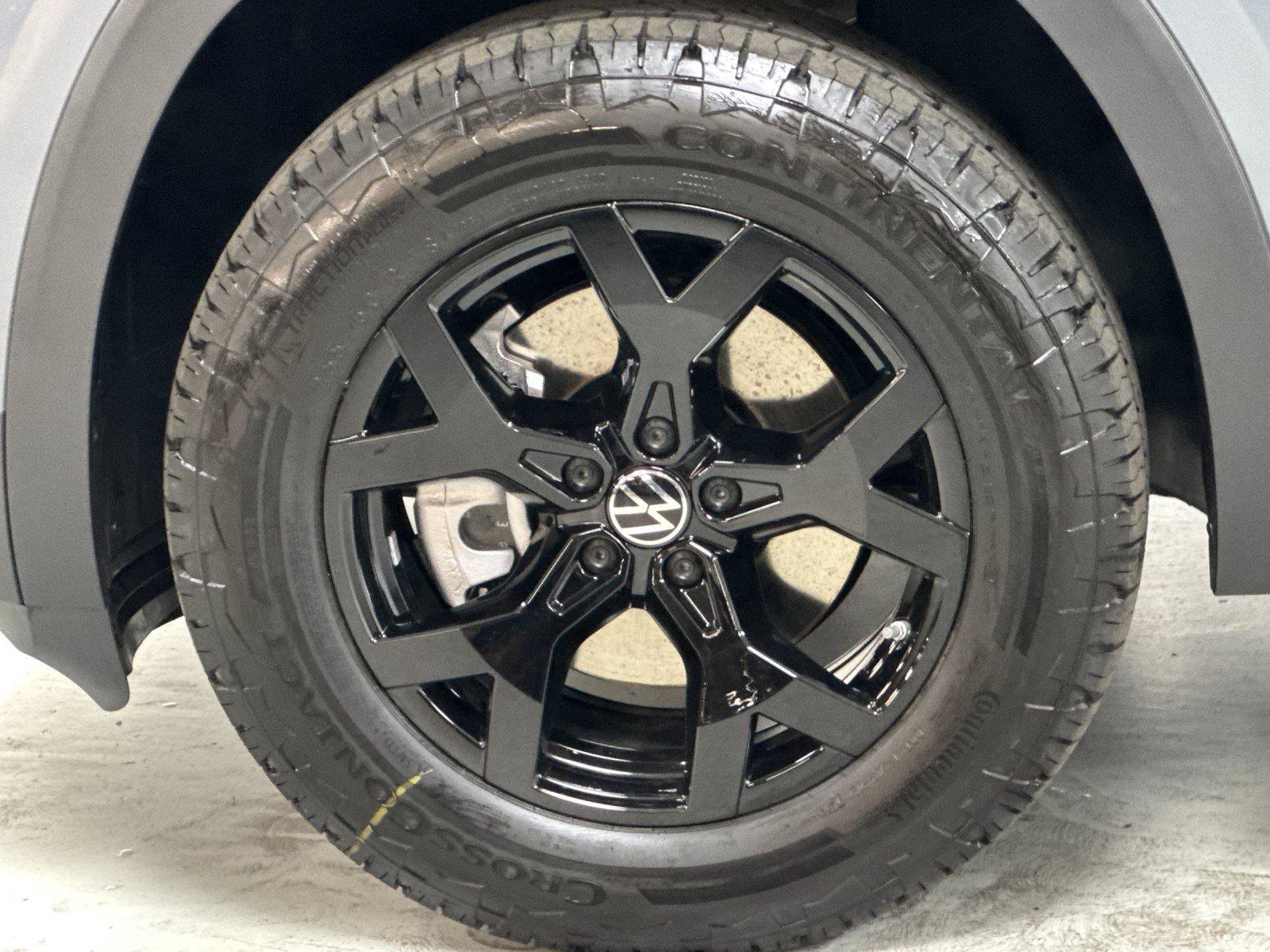 New 2026 Volkswagen Atlas Peak Edition AWD/4WD image 25