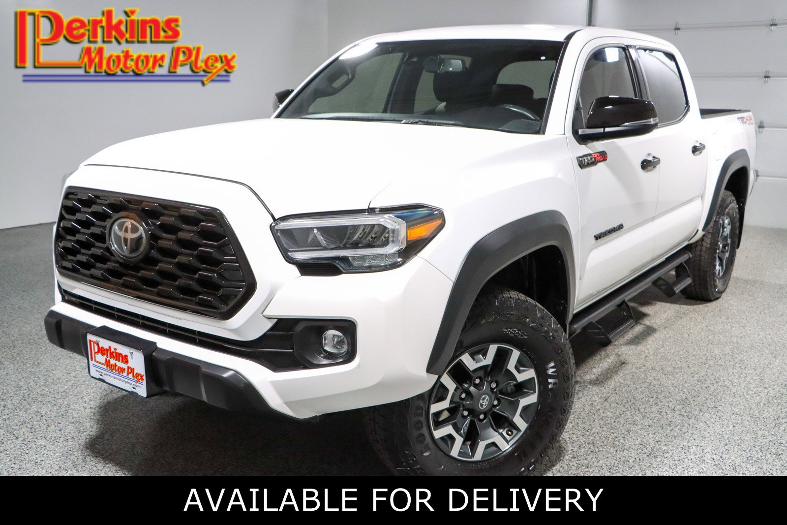Used 2023 Toyota Tacoma TRD Off-Road AWD/4WD image 1