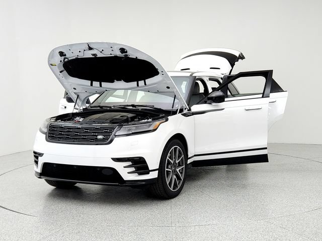 Certified 2026 Land Rover Range Rover Velar Dynamic SE AWD/4WD image 9