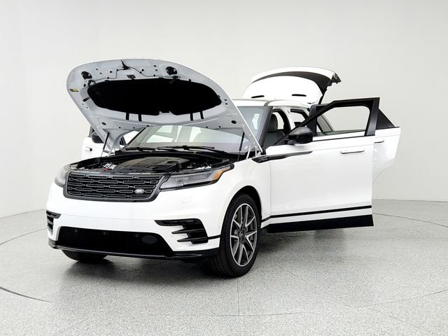 New 2026 Land Rover Range Rover Velar Dynamic SE image 9