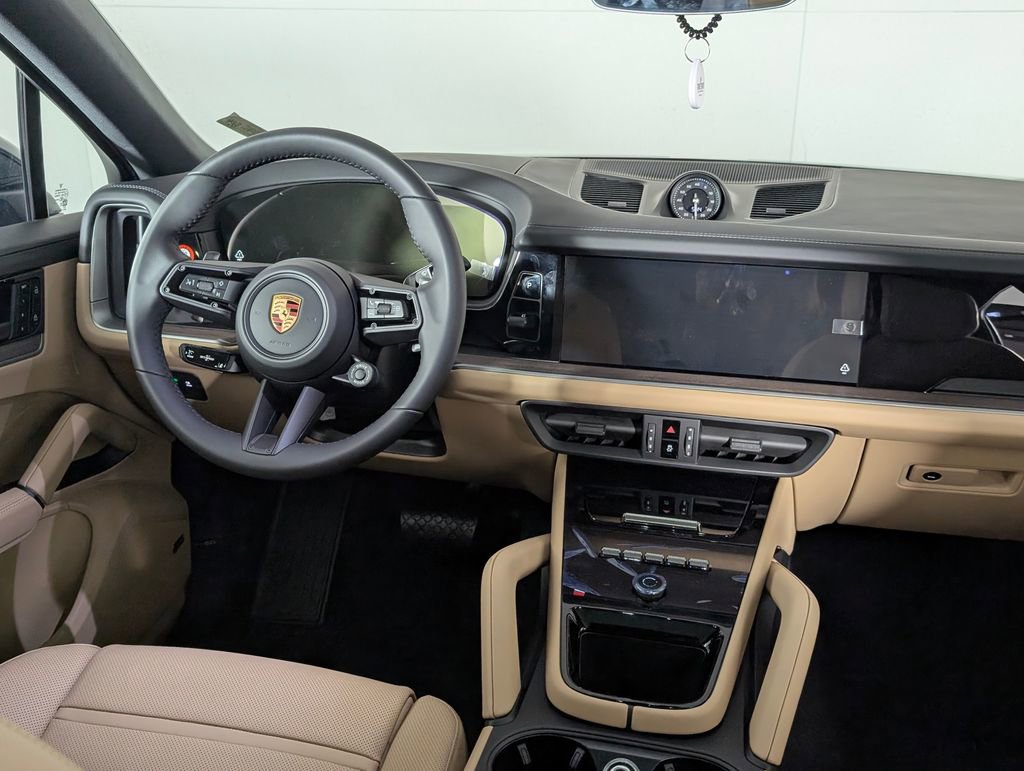 New 2026 Porsche Cayenne Coupe image 22