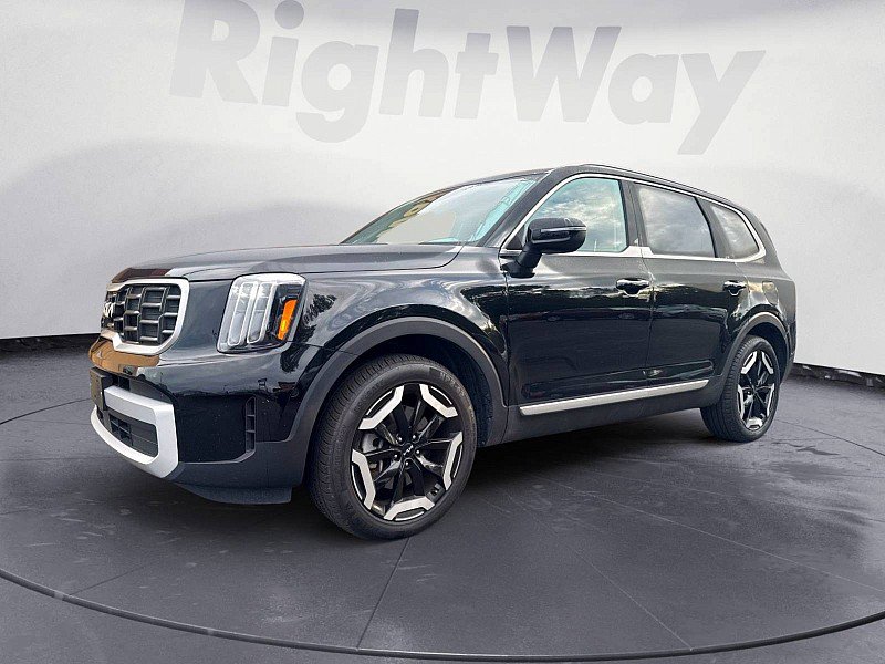 Used 2025 Kia Telluride S AWD/4WD image 1