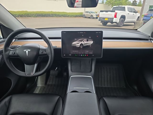 Used 2023 Tesla Model Y Long Range AWD/4WD image 11