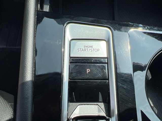 Used 2024 Volkswagen Atlas SE FWD image 20