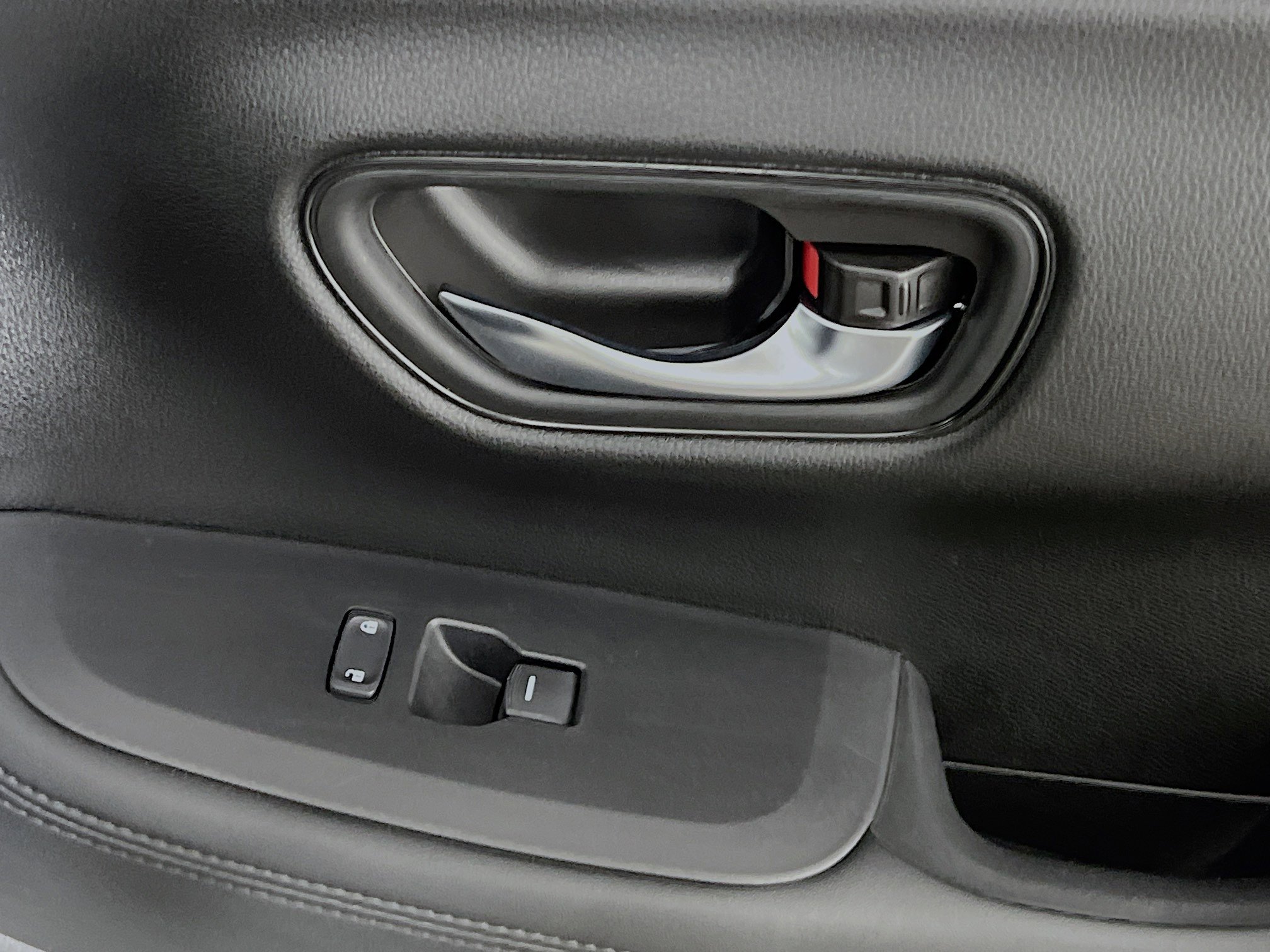 Used 2023 Honda HR-V LX image 32
