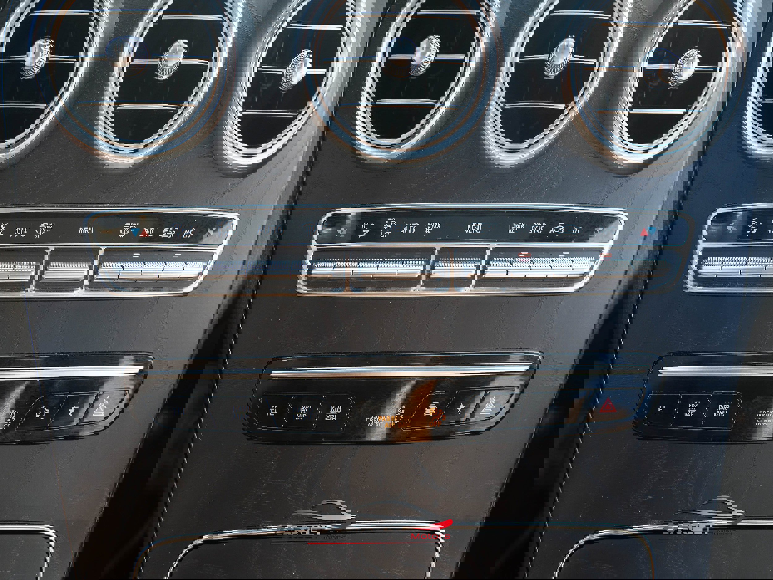 Used 2020 Mercedes-Benz GLC 300 4MATIC Coupe image 34