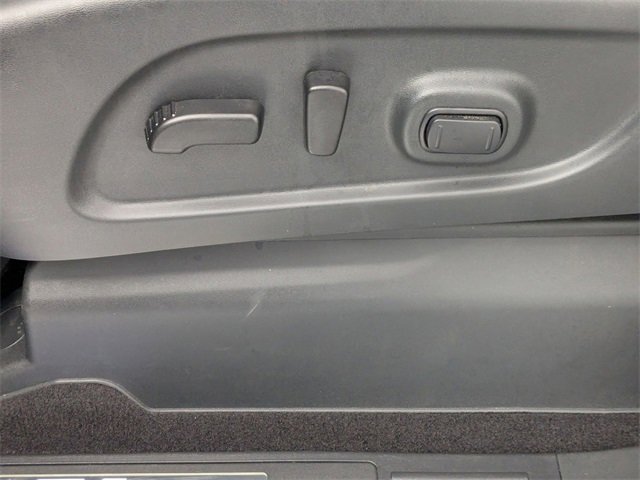 Used 2023 Nissan Titan PRO-4X w/ Pro-4x Convenience Package image 14