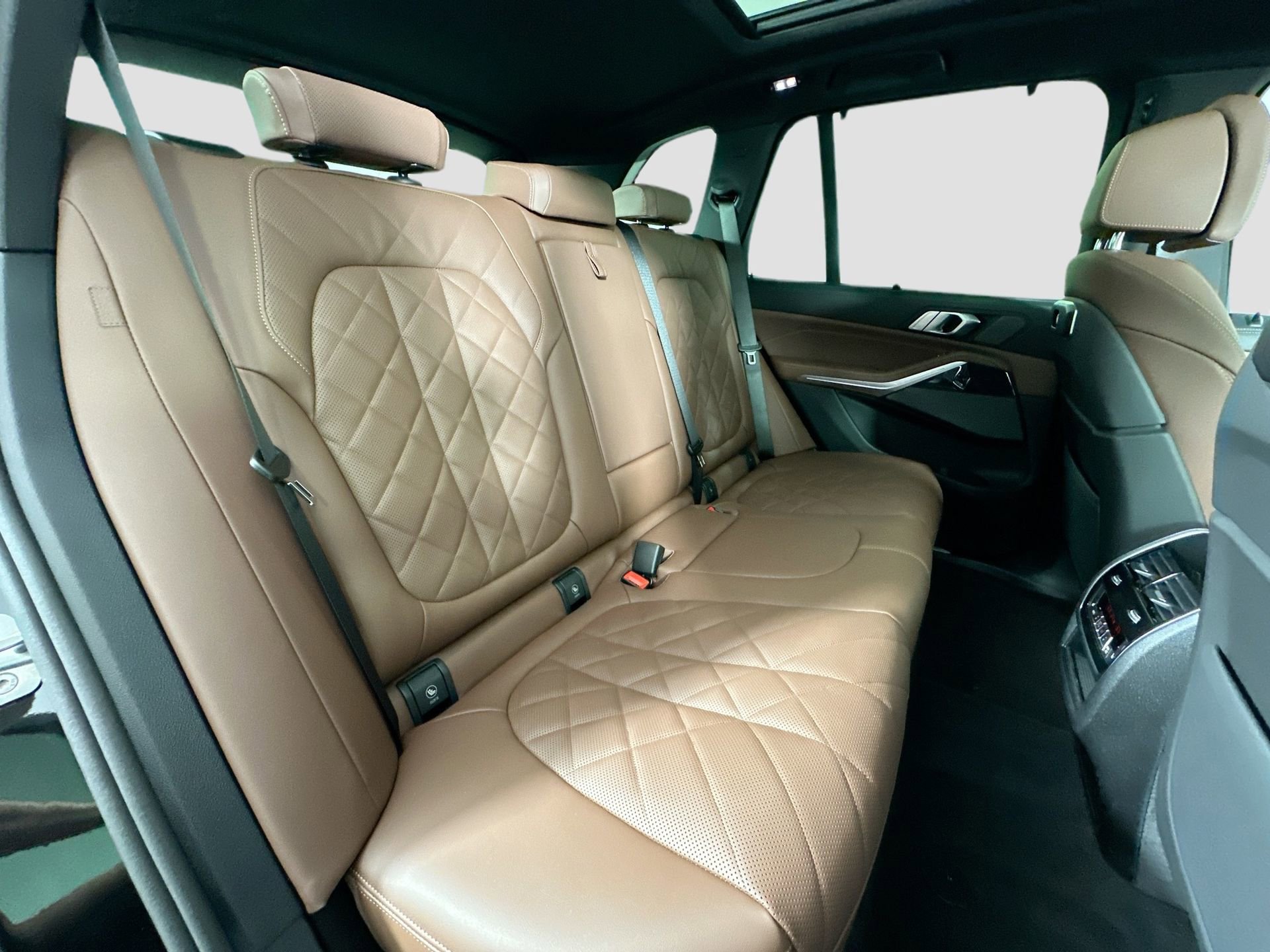 New 2026 BMW X5 xDrive40i w/ M Sport Package image 28