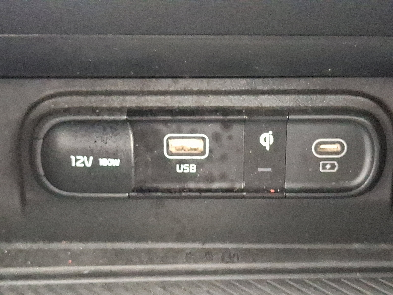 Used 2025 Kia Sportage X-Line AWD/4WD image 27