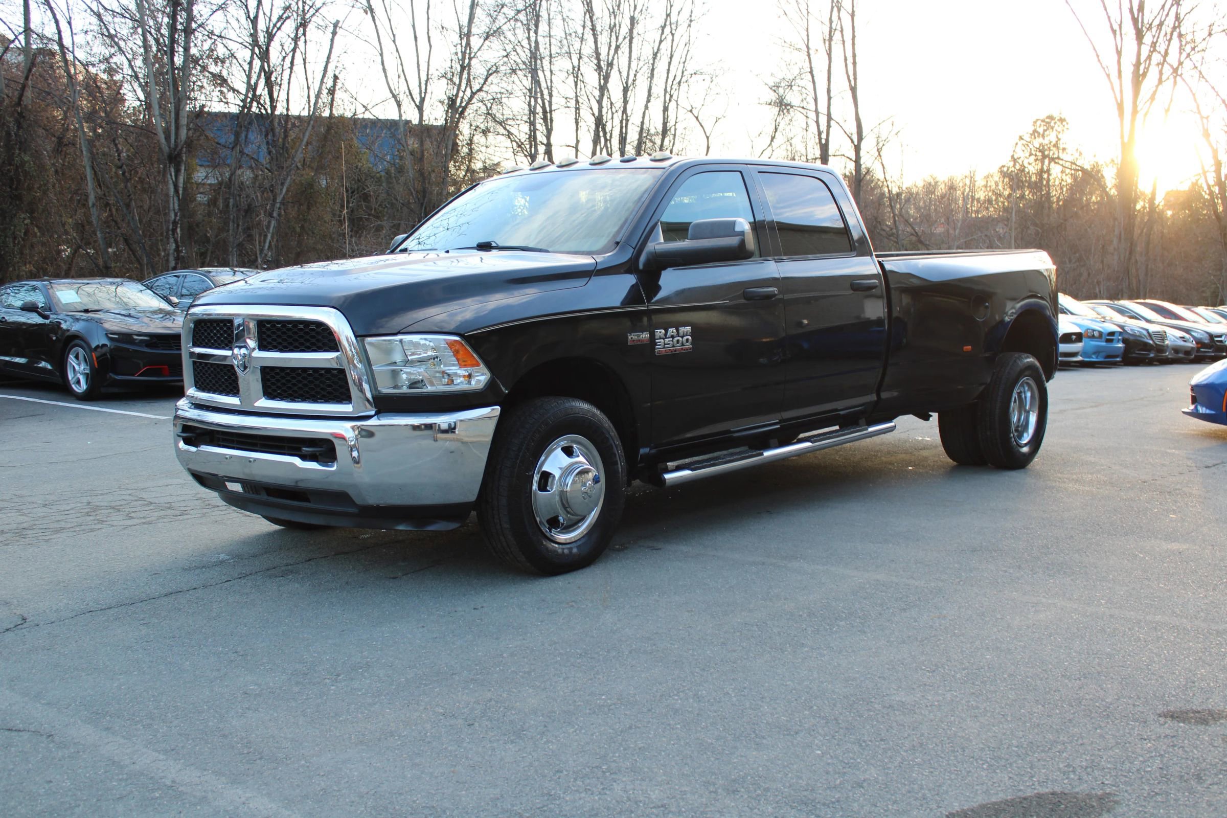 Used 2016 RAM 3500 Tradesman w/ Chrome Appearance Group image 3