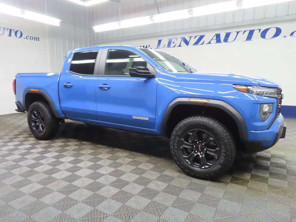 Used 2025 GMC Canyon Elevation AWD/4WD image 3