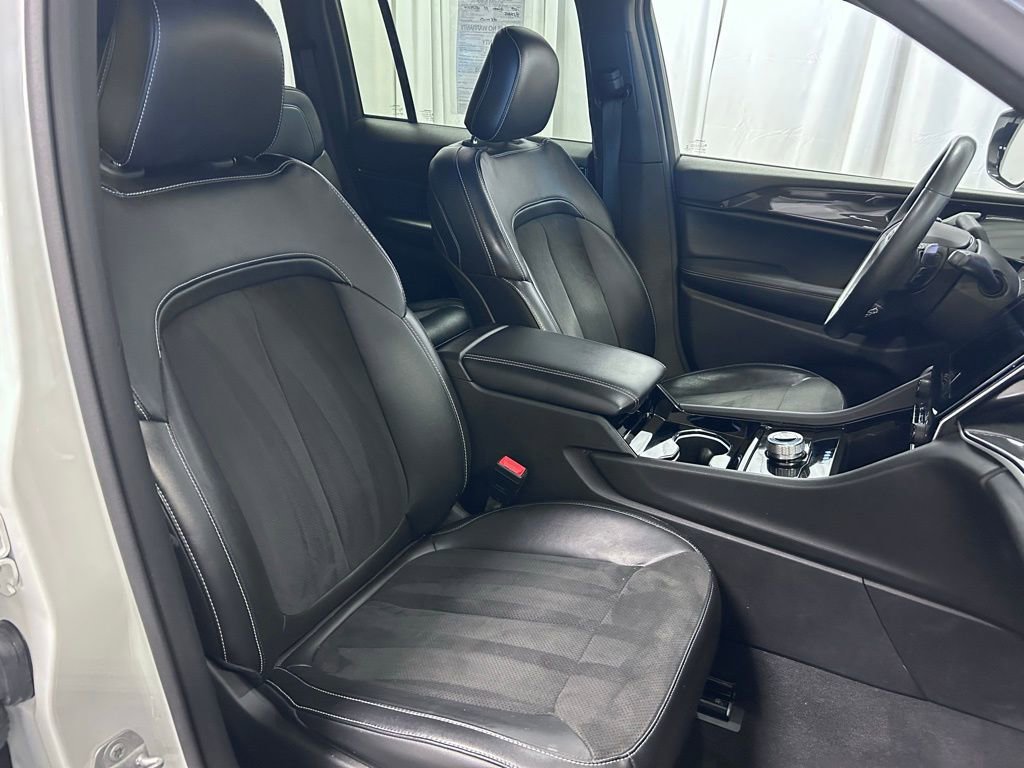 Used 2022 Jeep Grand Cherokee Altitude image 19