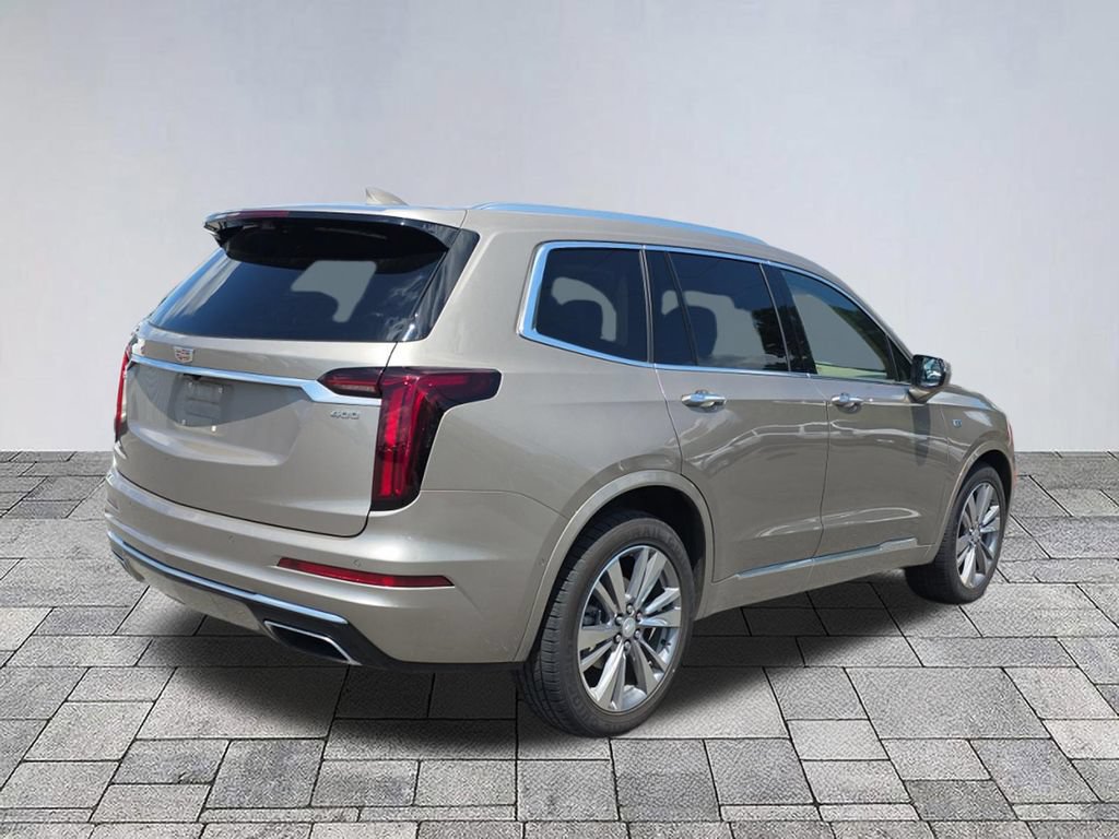 Used 2022 Cadillac XT6 Premium Luxury w/ Platinum Package FWD image 7