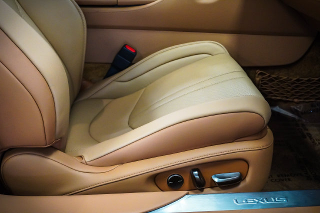 Certified 2022 Lexus LC 500 Convertible RWD image 20
