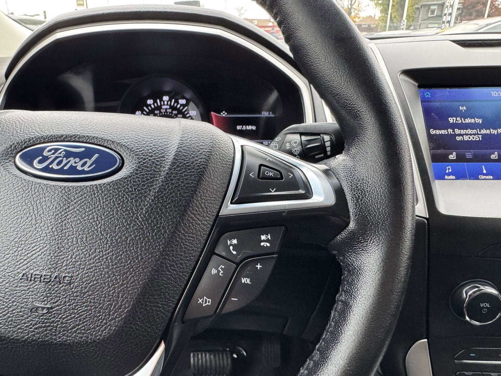Used 2020 Ford Edge SEL image 30