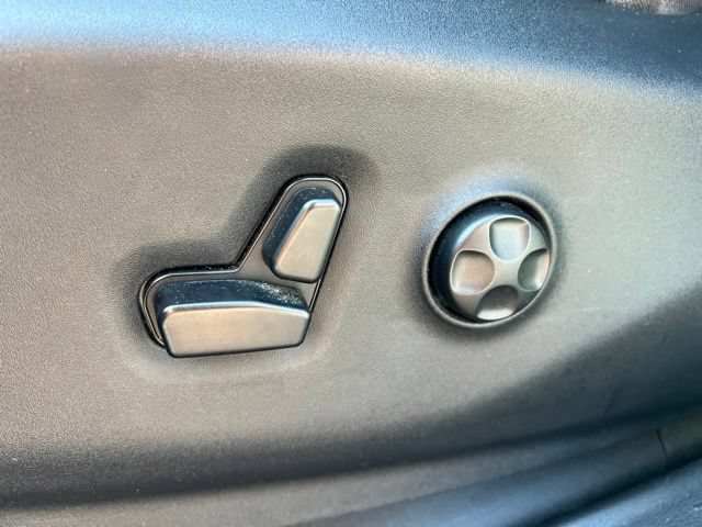 Used 2019 Chrysler Pacifica Touring Plus w/ S Appearance Package FWD image 27