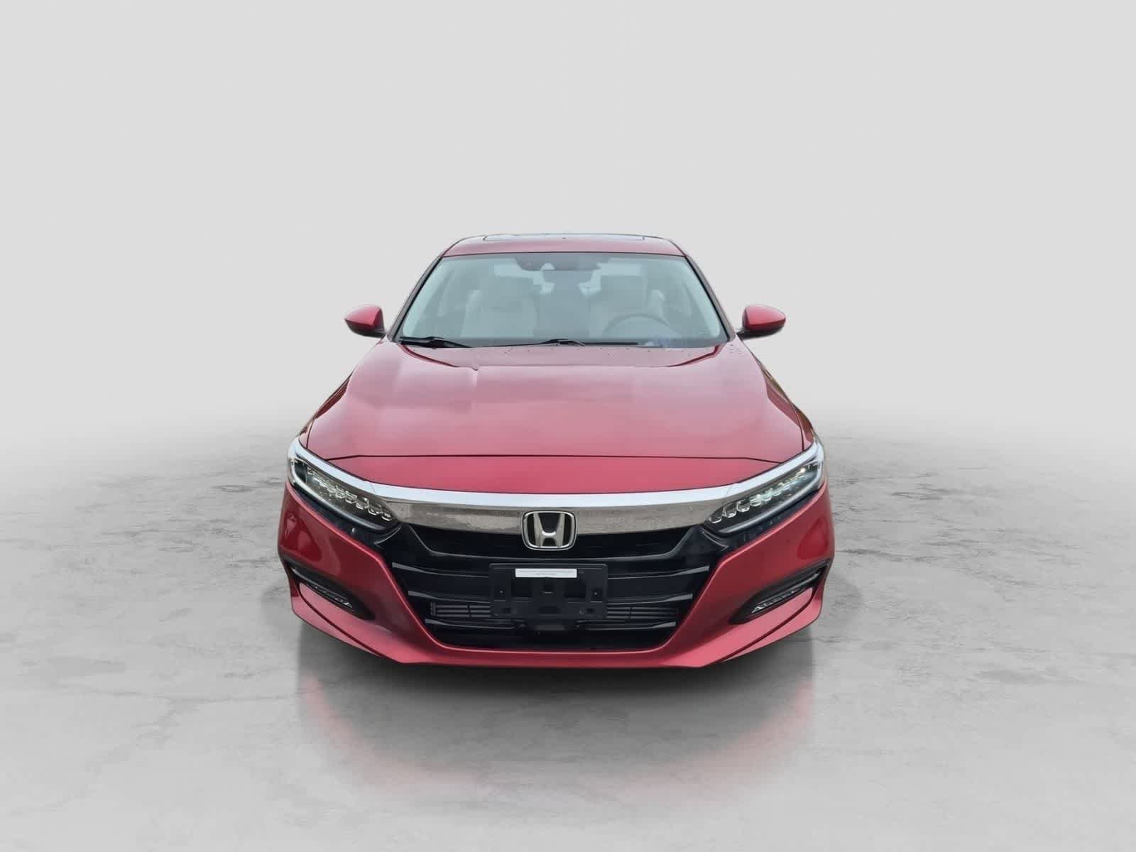 Used 2018 Honda Accord Touring image 3