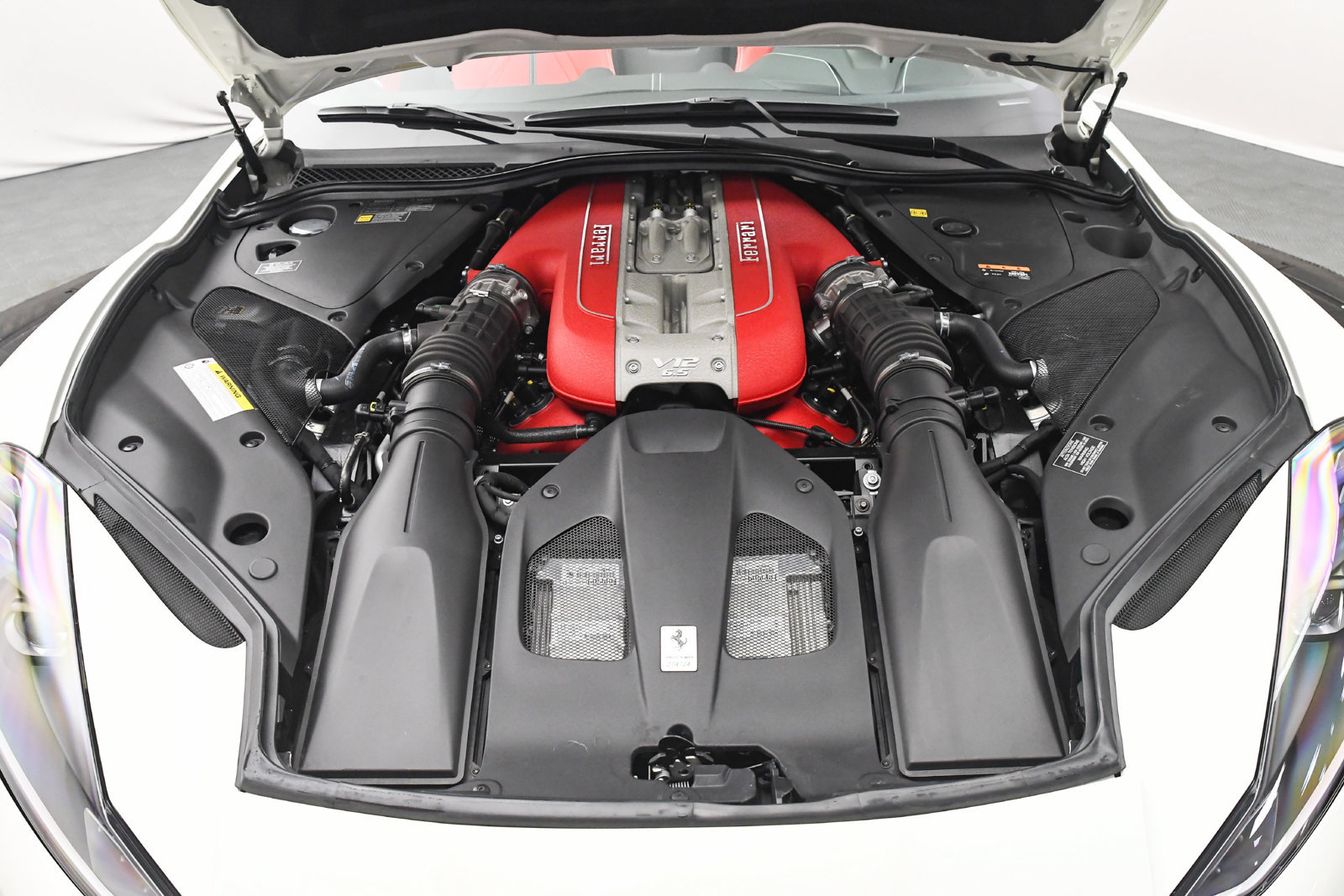 Used 2022 Ferrari 812 GTS RWD image 48