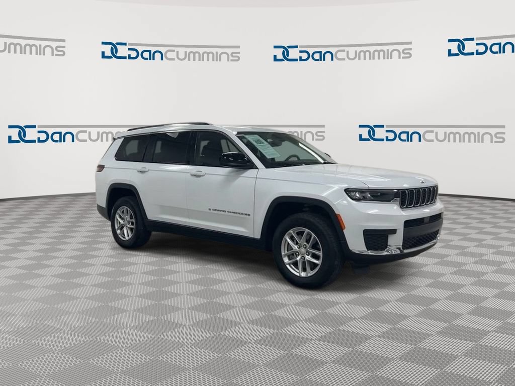 Used 2022 Jeep Grand Cherokee L Laredo w/ Luxury Tech Group I AWD/4WD image 2