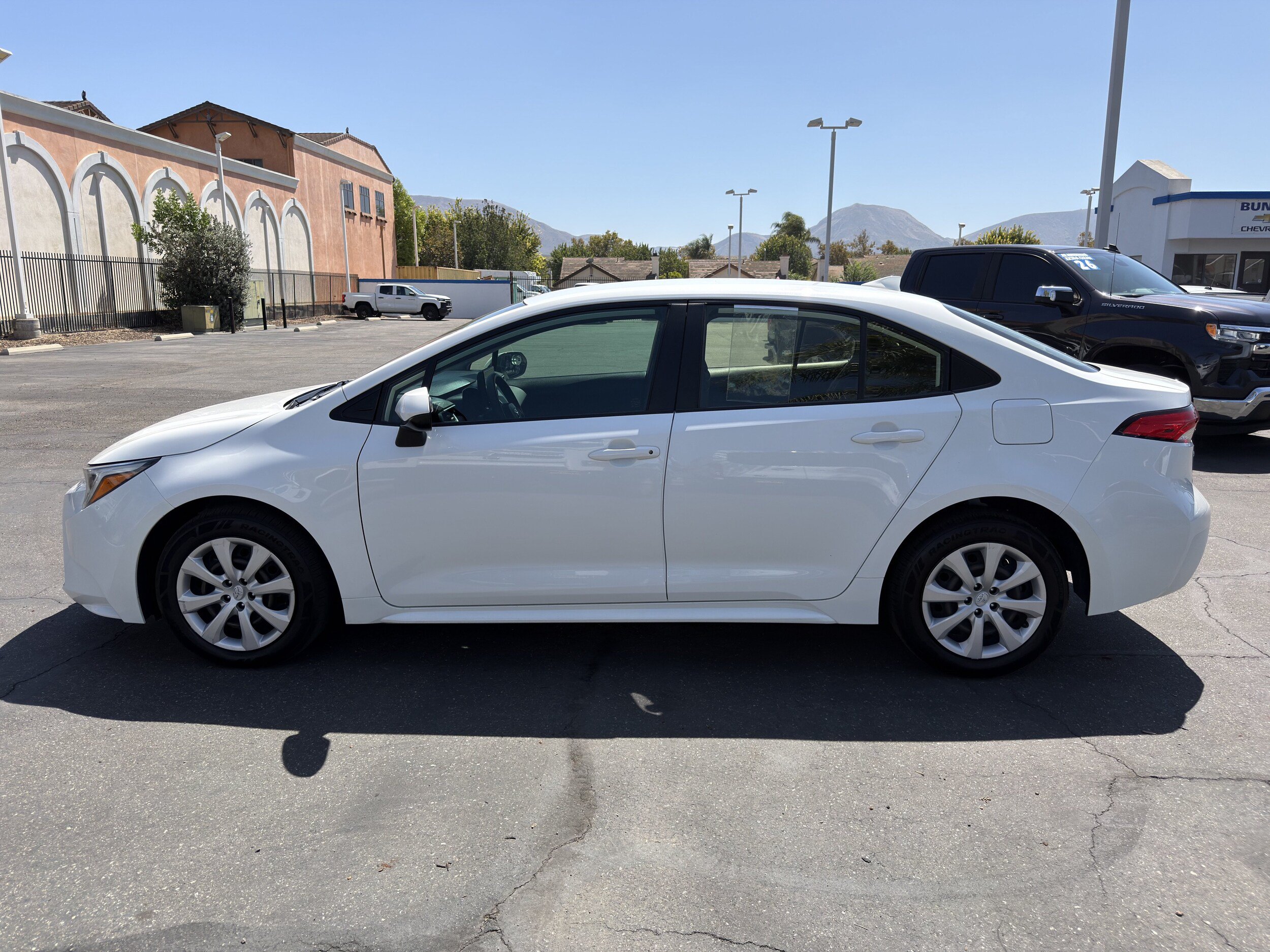 Used 2024 Toyota Corolla LE FWD image 5