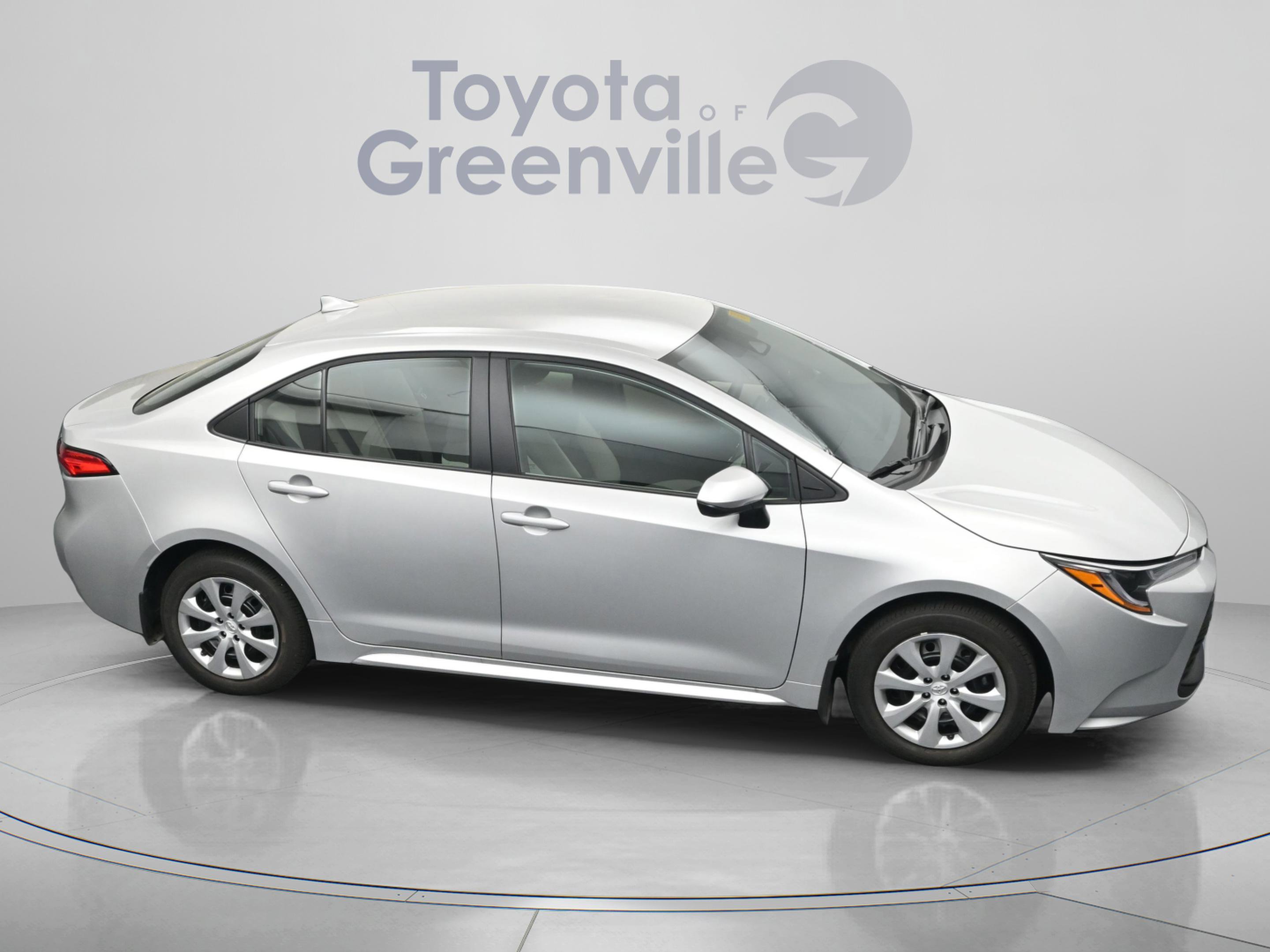 Used 2025 Toyota Corolla LE image 18