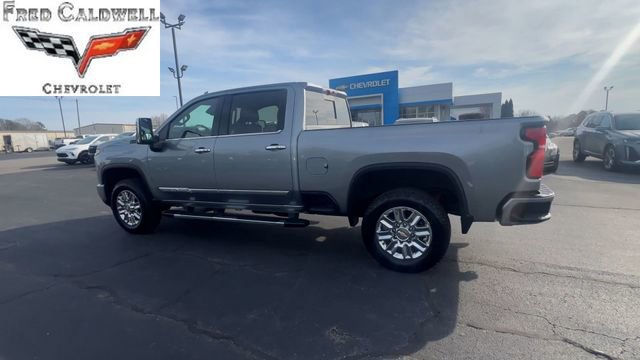 Used 2024 Chevrolet Silverado 2500 High Country w/ Technology Package image 6