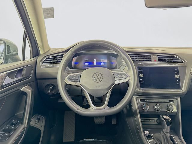 Used 2024 Volkswagen Tiguan Wolfsburg Edition image 22