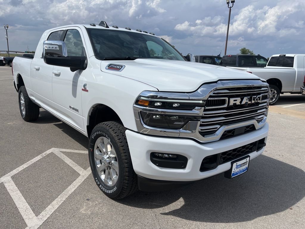 New 2026 RAM 2500 Laramie AWD/4WD image 7