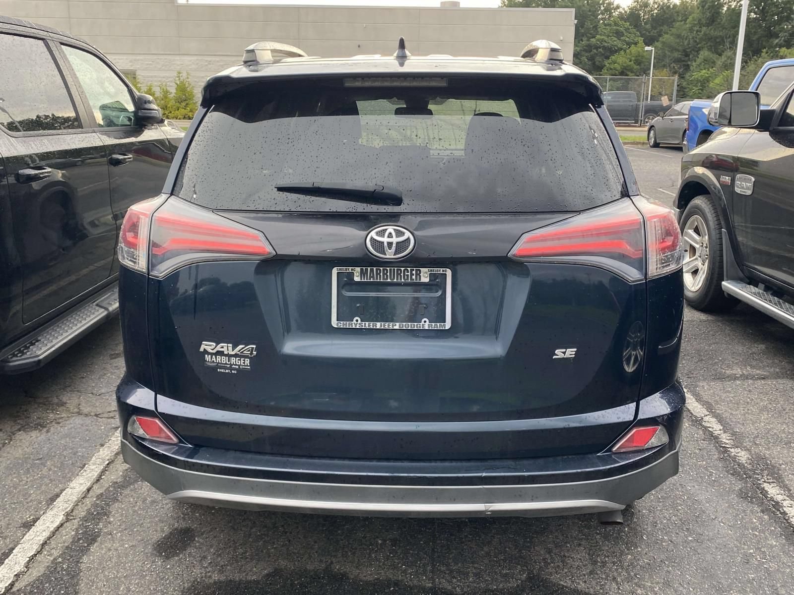 Used 2017 Toyota RAV4 SE FWD image 7