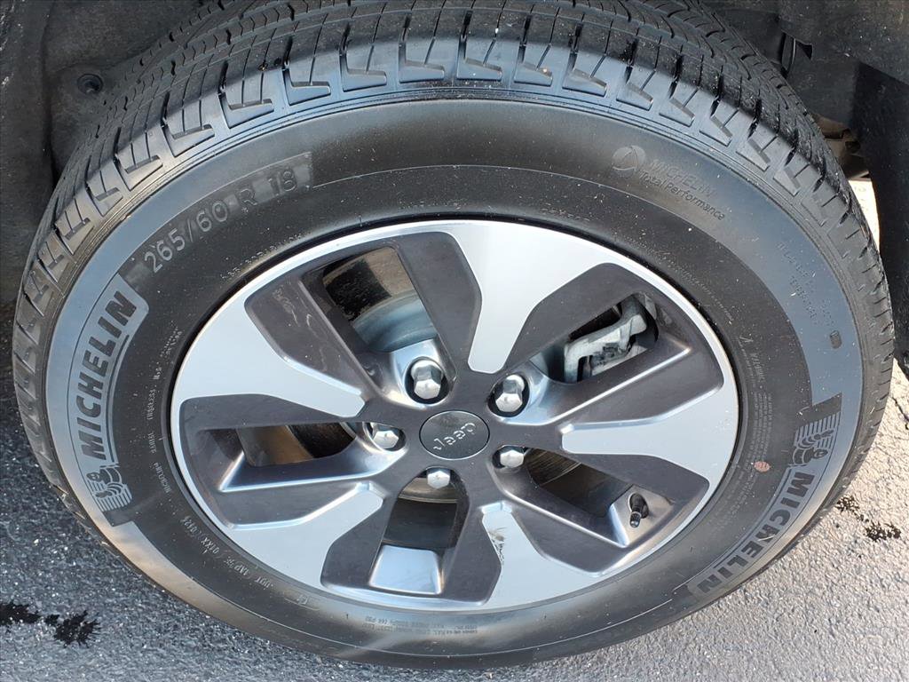 Used 2024 Jeep Grand Cherokee Limited 4xe image 9