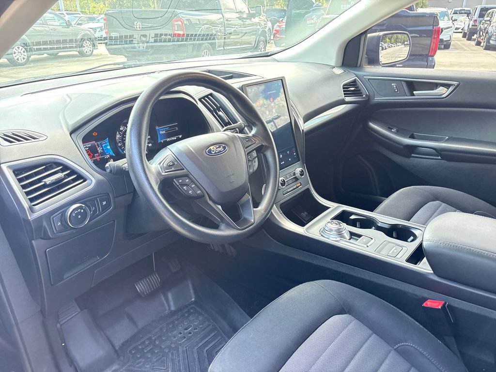 Used 2022 Ford Edge SE AWD/4WD image 6