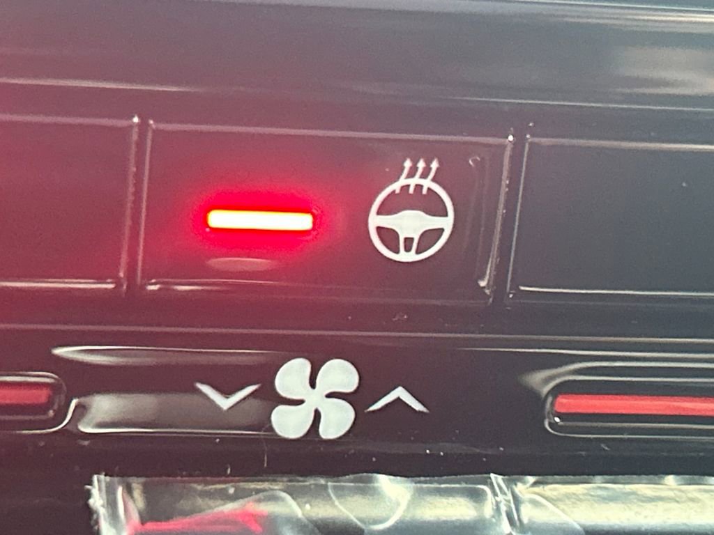 New 2025 Jeep Grand Cherokee Altitude image 15