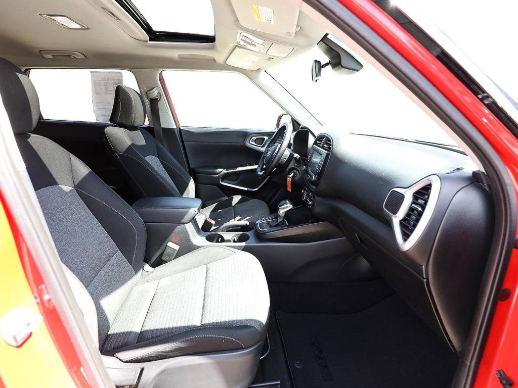 Used 2021 Kia Soul GT-Line FWD image 20