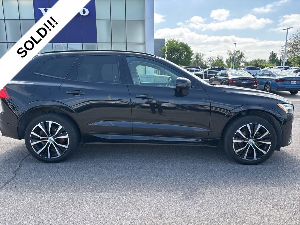 Used 2023 Volvo XC60 B5 Plus w/ Climate Package AWD/4WD image 5