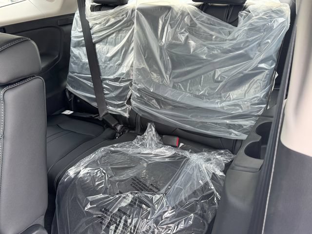 New 2026 Honda Pilot Touring image 17