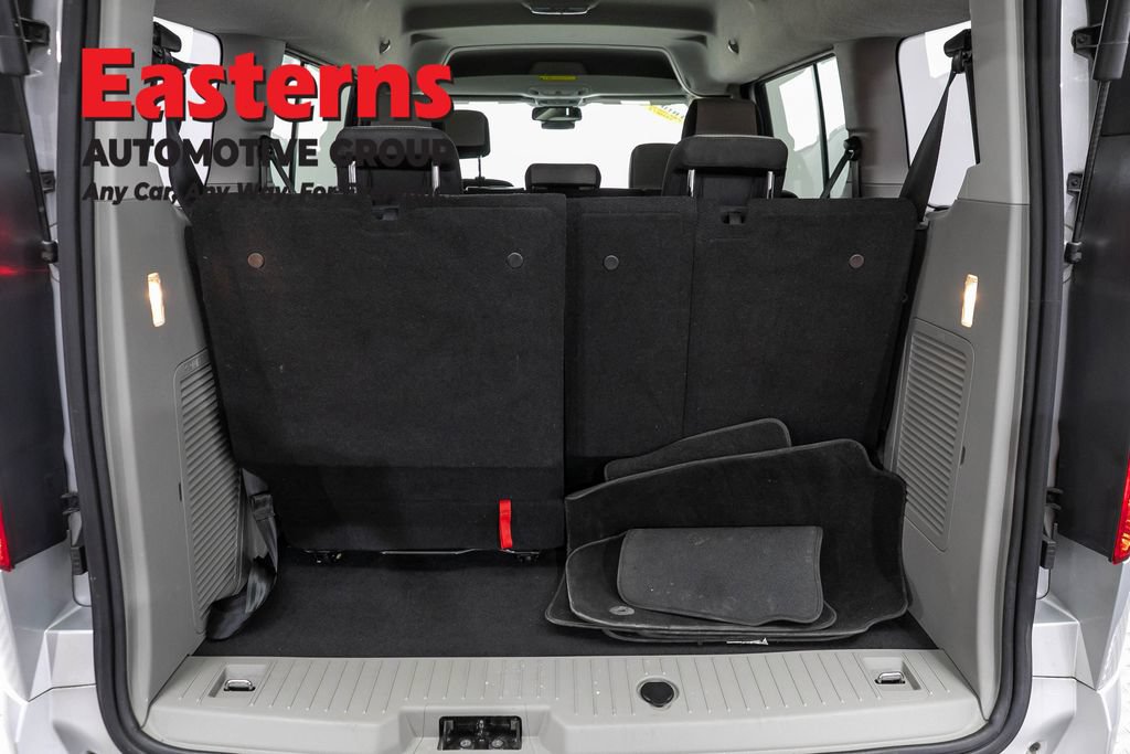 Used 2022 Ford Transit Connect XLT FWD image 9