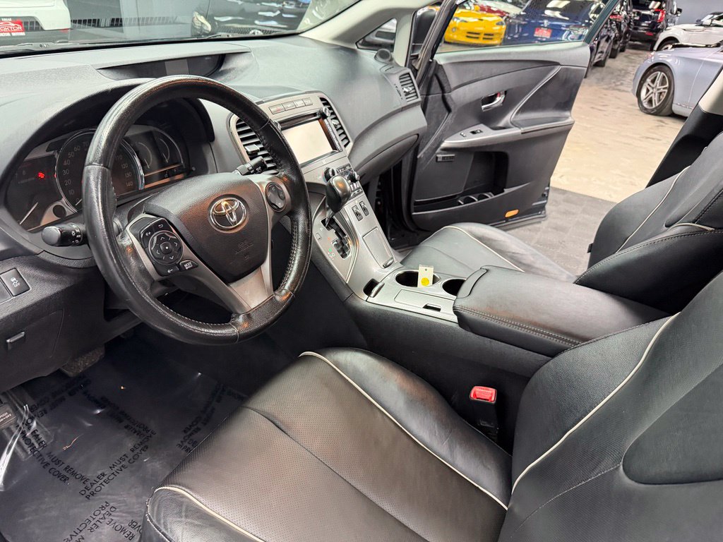 Used 2014 Toyota Venza XLE w/ XLE Premium Package FWD image 31