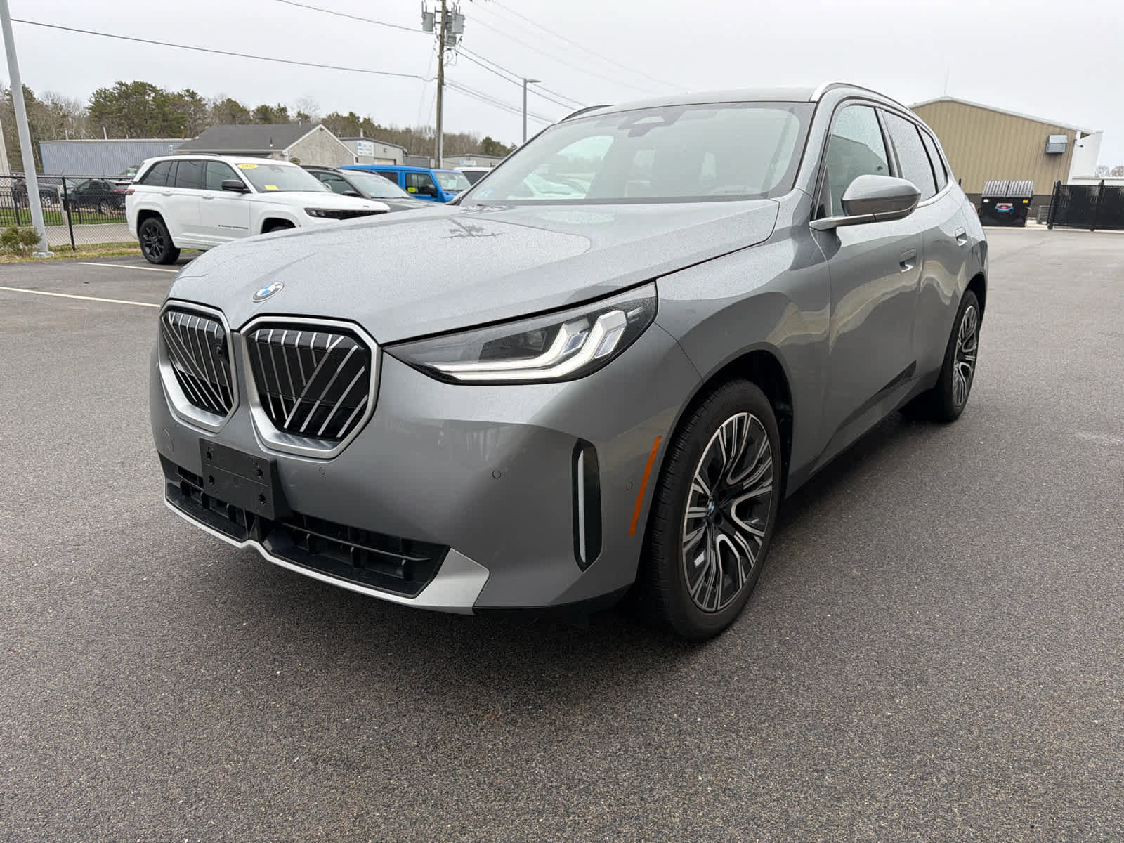 Used 2025 BMW X3 xDrive30i w/ Premium Package image 3