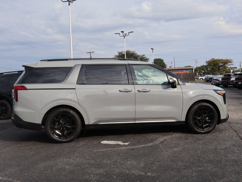 New 2027 Kia Carnival SX w/ Dark Edition Package FWD image 7