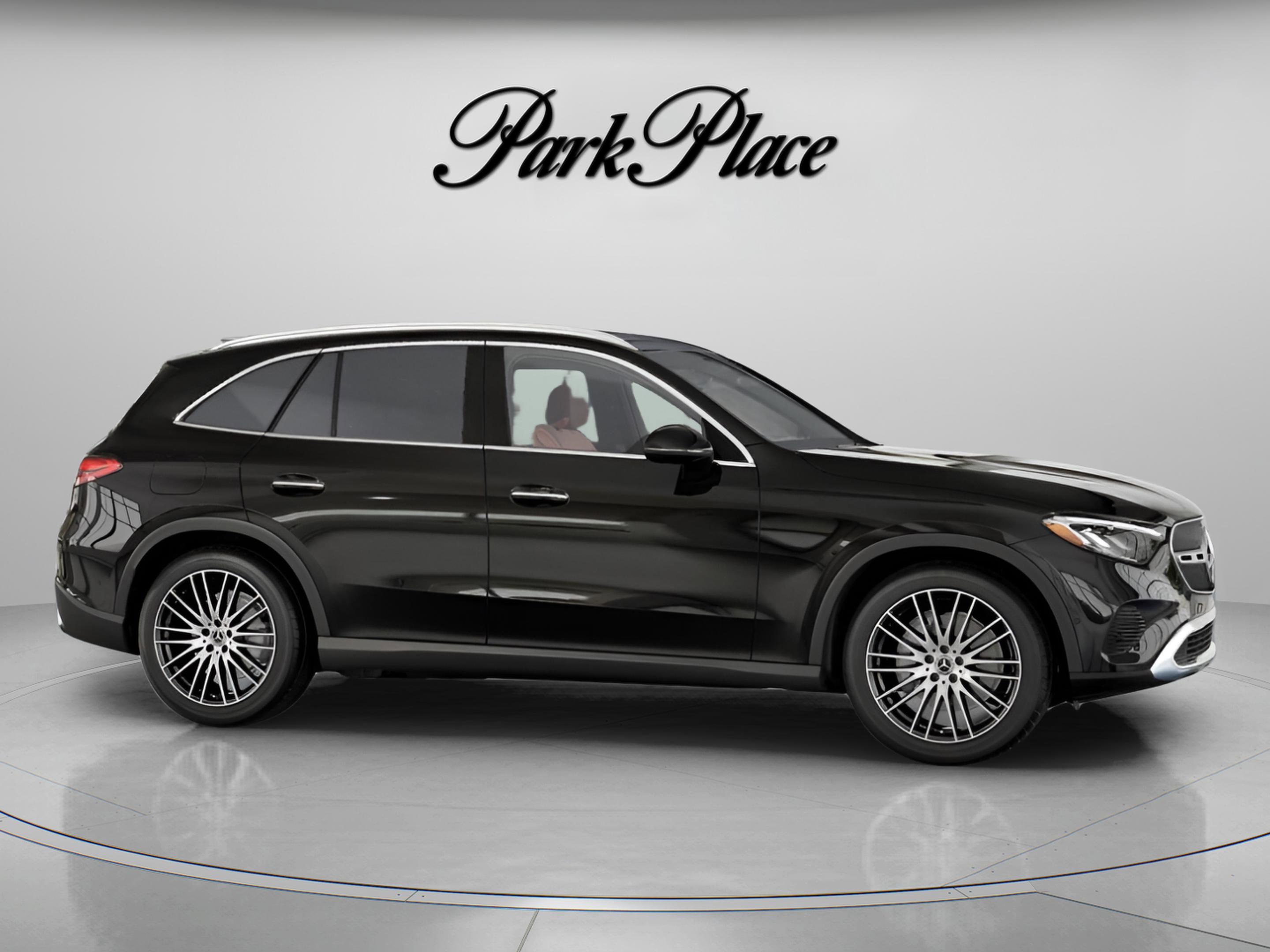 Used 2023 Mercedes-Benz GLC 300 image 29