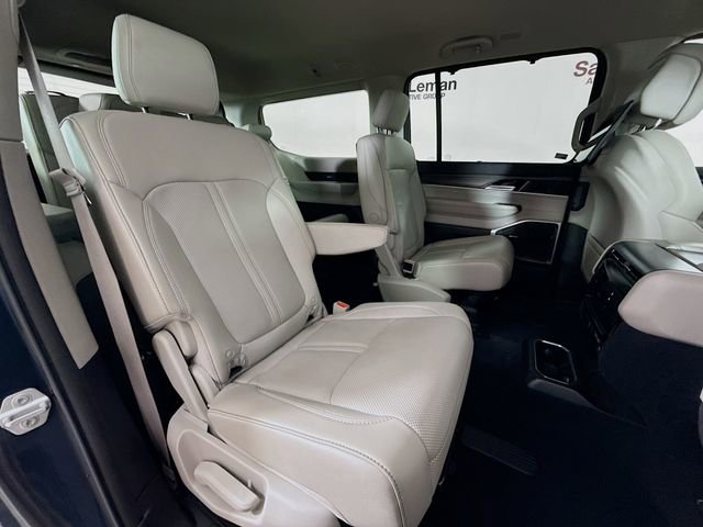 Used 2023 Jeep Wagoneer Series III w/ Rear Seat Video Group 1 AWD/4WD image 30