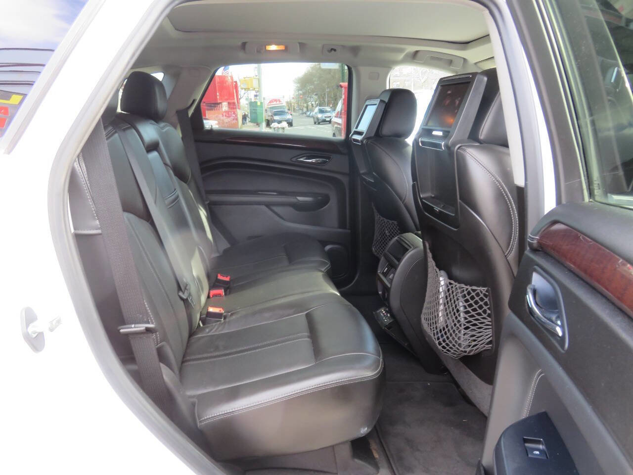 Used 2013 Cadillac SRX Luxury image 23