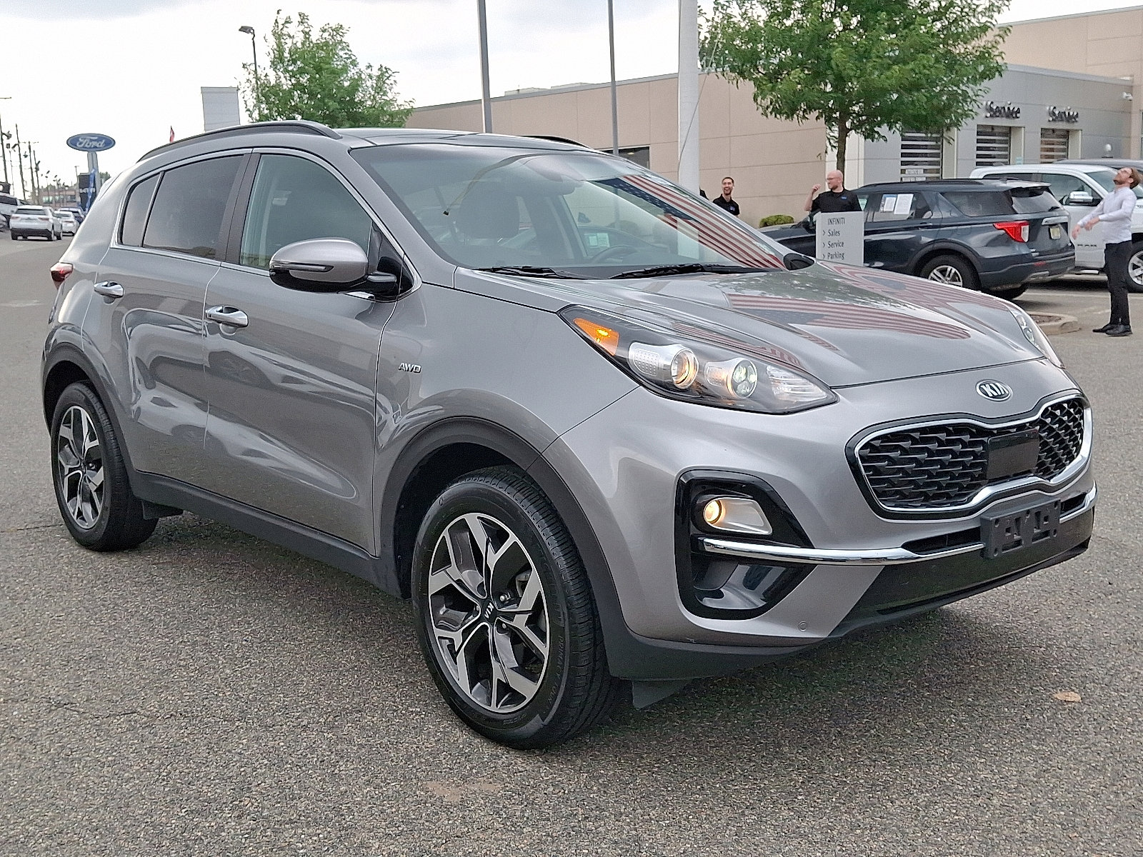 Used 2022 Kia Sportage EX w/ EX Technology Package image 3