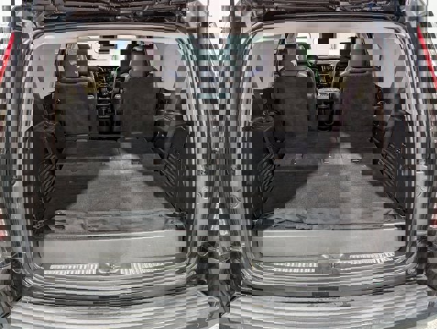 Used 2016 Cadillac Escalade Luxury image 32