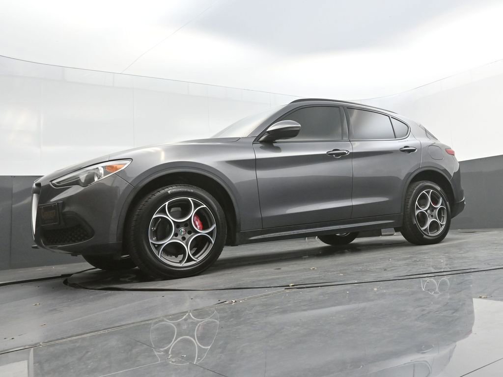 Used 2018 Alfa Romeo Stelvio Sport w/ Quick Order Package 22J Sport image 34