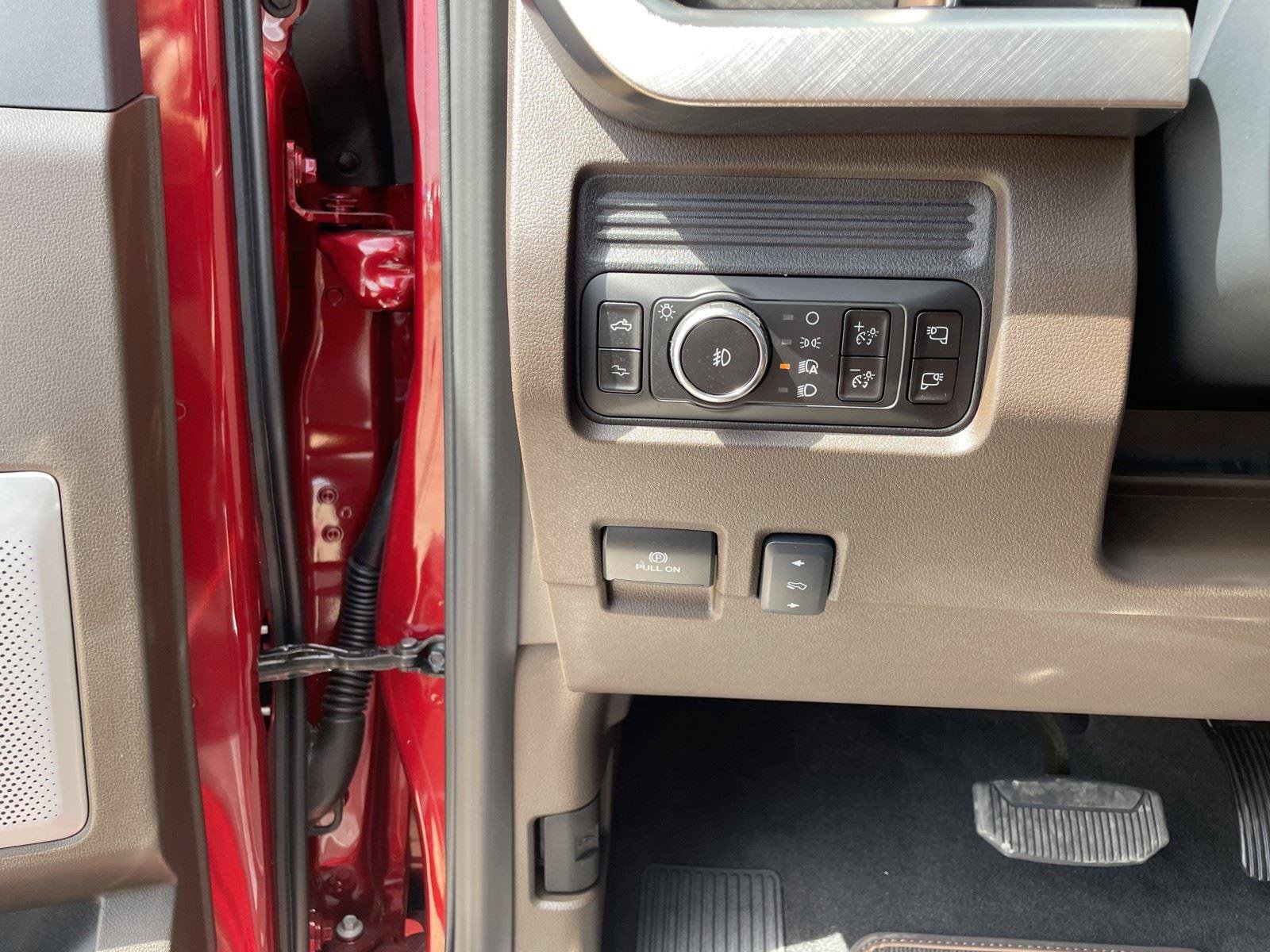 New 2026 Ford F250 King Ranch w/ Chrome Package AWD/4WD image 14