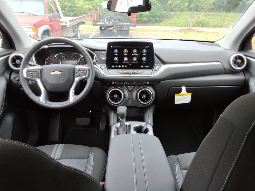 New 2026 Chevrolet Blazer LT FWD image 18
