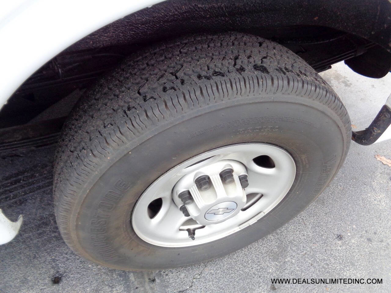 Used 2019 Chevrolet Express 2500 w/ Driver Convenience Package image 6