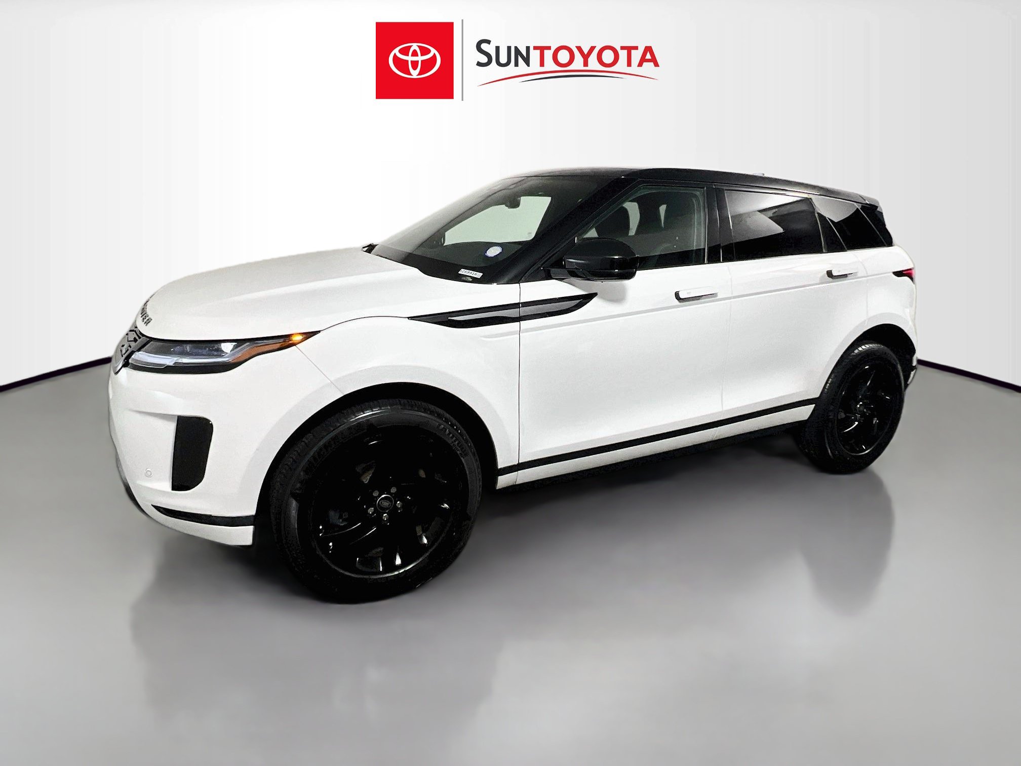 Used 2025 Land Rover Range Rover Evoque S AWD/4WD image 9