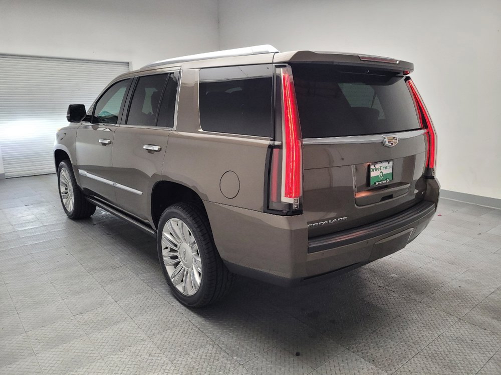 Used 2015 Cadillac Escalade Platinum RWD image 5